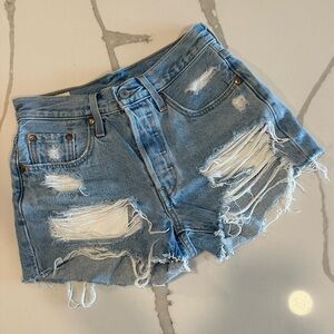 Distressed Shorts | Levi’s